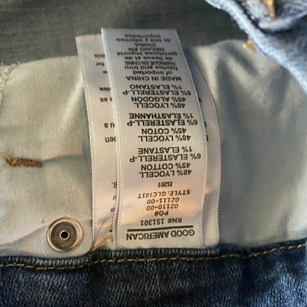 GOOD AMERICAN  Used Good Legs Crop Size 16